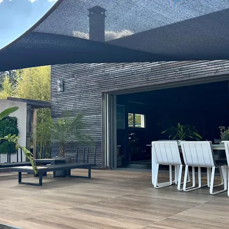 Designer & Nature, Close To Montpellier, Pool Villa *